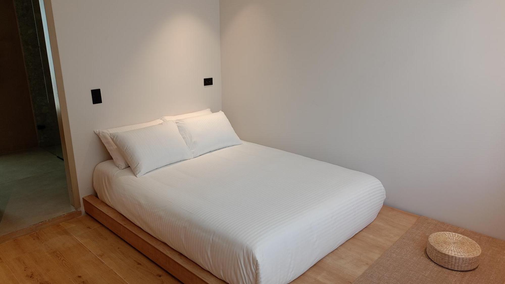 Casa Tokyo Manila By Xcay Home Medellín Extérieur photo