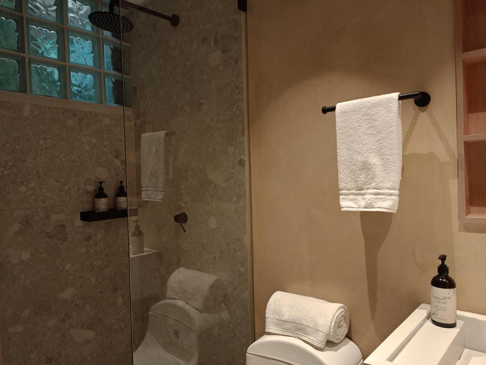 Casa Tokyo Manila By Xcay Home Medellín Extérieur photo